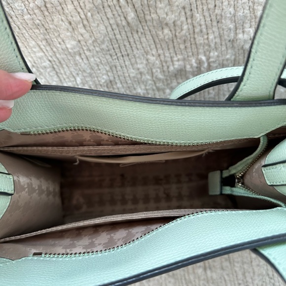 Karl Lagerfeld bag, almost new, perfect for spring - Picture 2 of 5